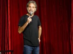 אדם שרון סטנדאפ