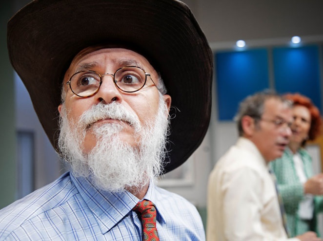 הצגות הבימה במבצע